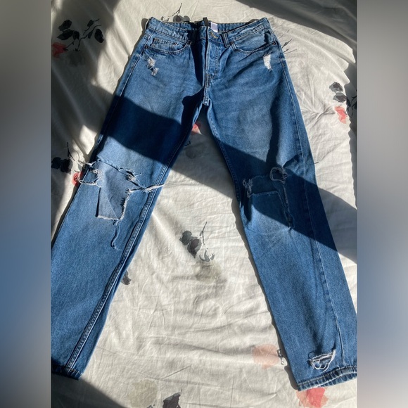 H&M Ripped Skinny Jeans - Picture 2 of 14